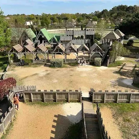 Maison Renovee A Proximite Du Lac D'hourtin Сasa de vacaciones *